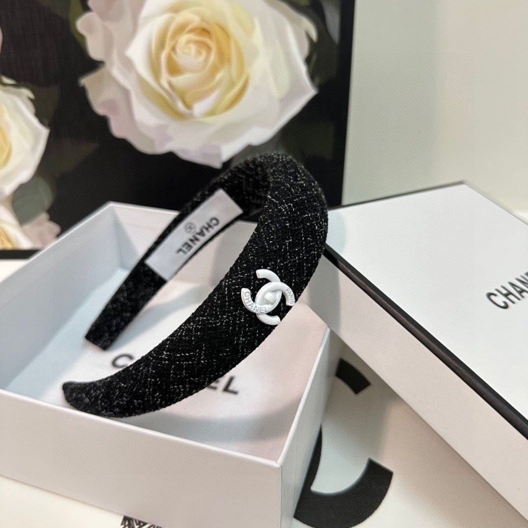 Chanel Glitter Fabric CC Headband - Image 5