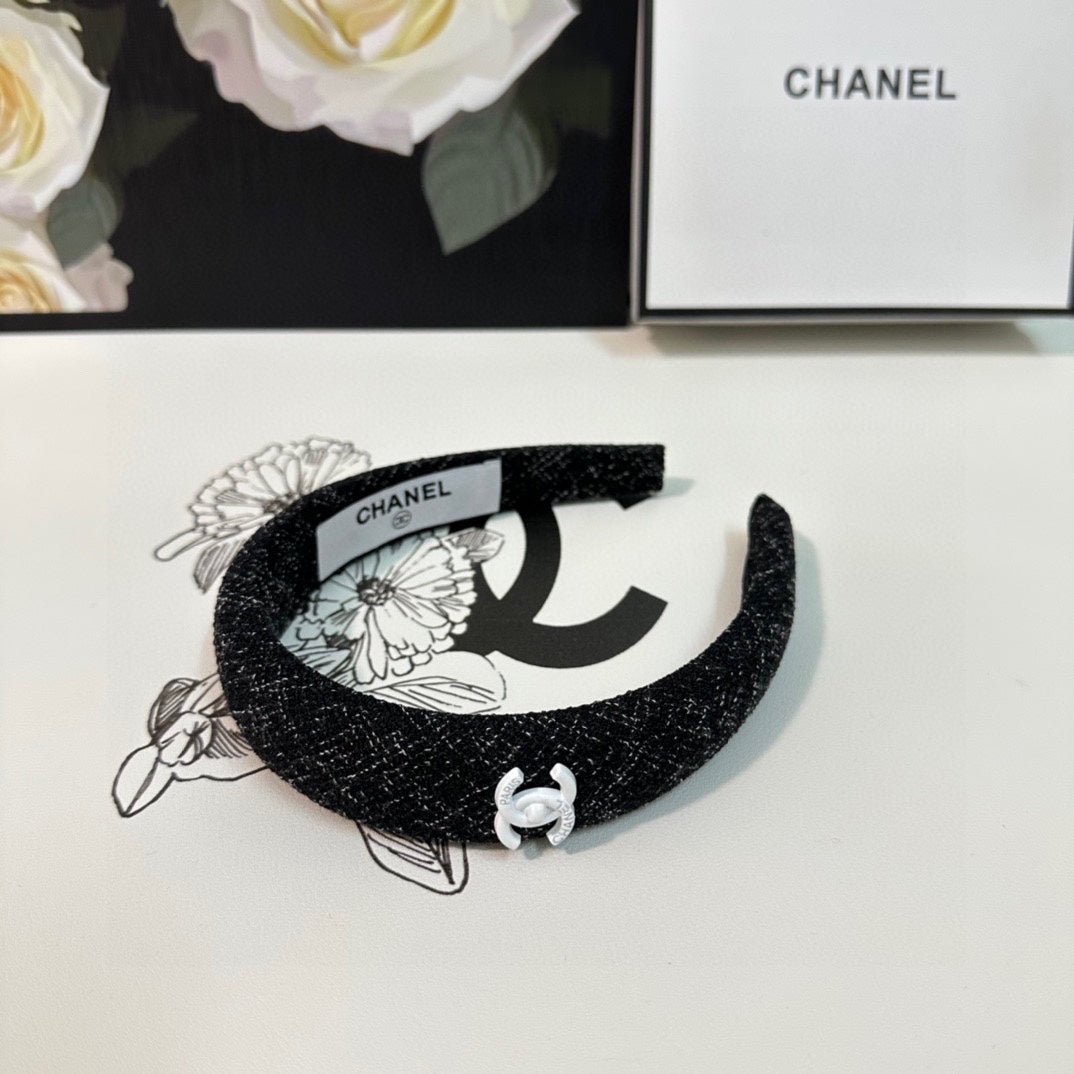 Chanel Glitter Fabric CC Headband - Image 8