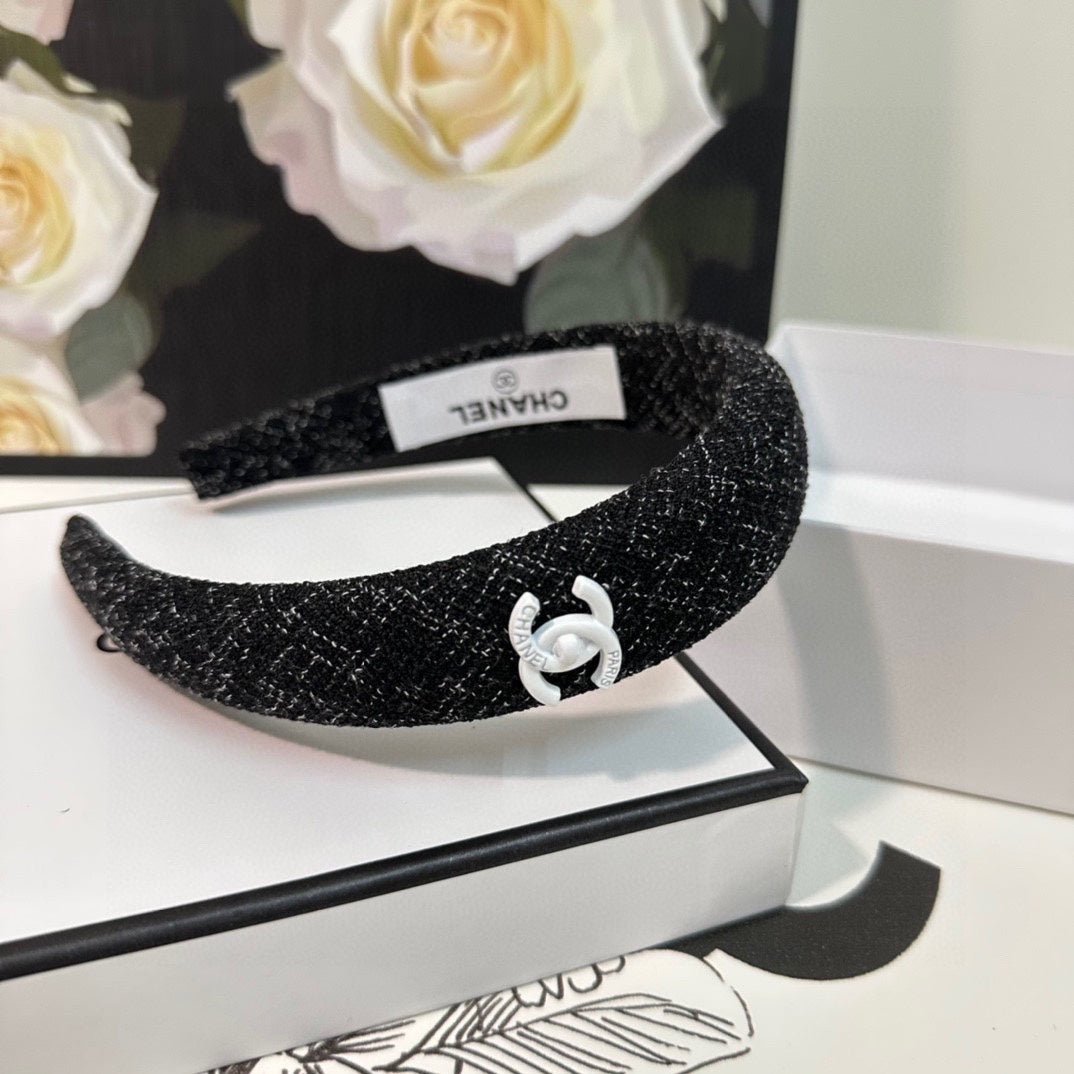 Chanel Glitter Fabric CC Headband - Image 9