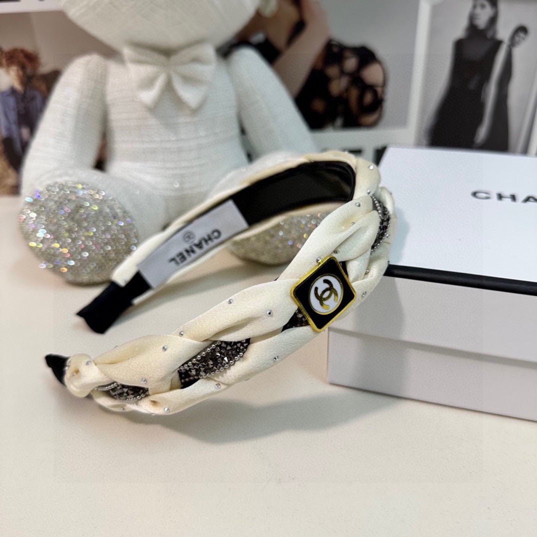 Chanel Off-white Printed Fabric Square Badge Headband - Image 8