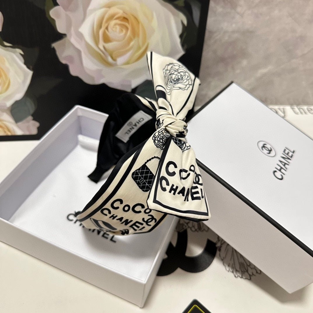 CHANEL WHITE MIX BLACK SILK HEADBAND 168589