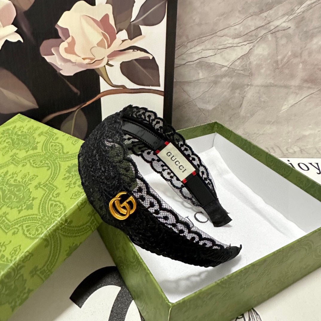 GUCCI Lace Edge GG Headband - Image 5