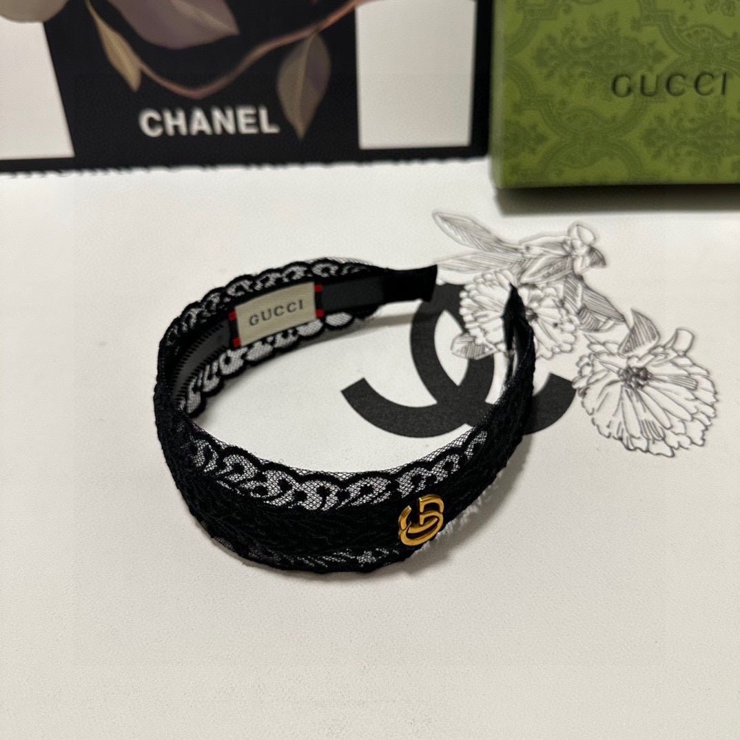 GUCCI Lace Edge GG Headband - Image 8