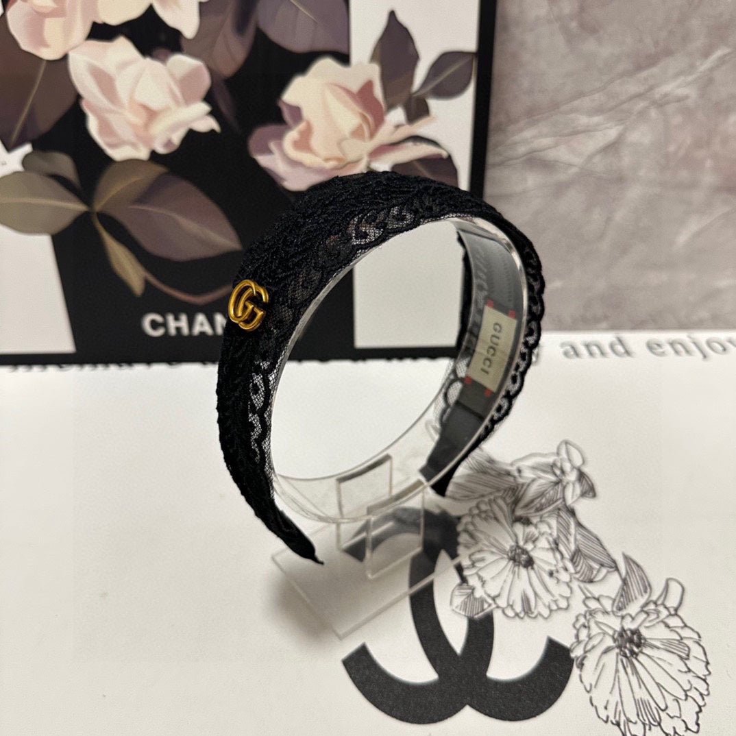 GUCCI Lace Edge GG Headband - Image 9