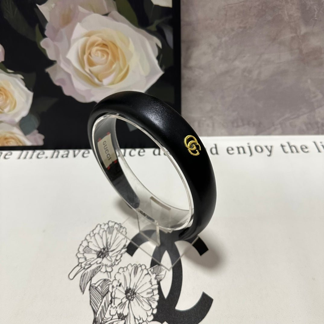 Alternative view of GUCCI HEADBAND IN BLACK SHINY LAMBSKIN 406128