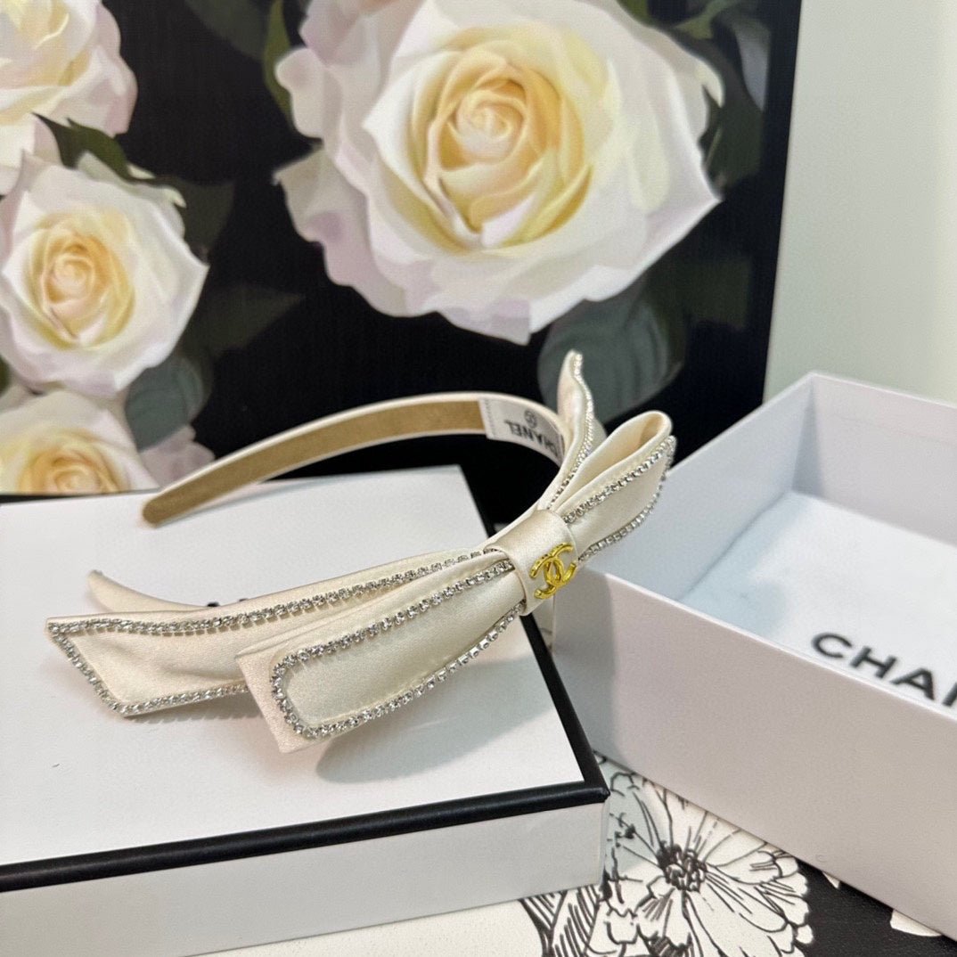 Chanel White Satin Crystal Bow Gold CC Headband - Image 5