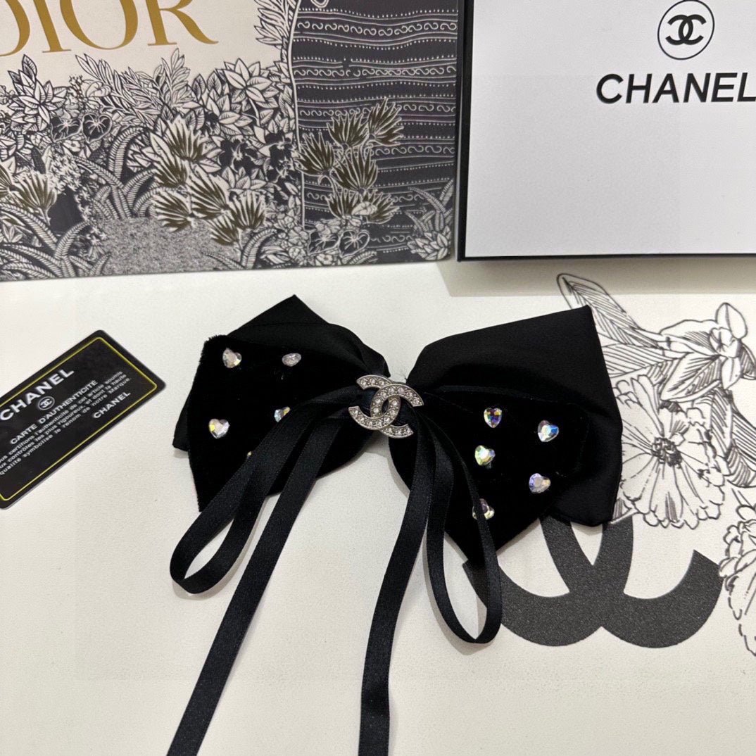 Alternative view of CHANEL BLACK VELVET HAIR CLIP WITH BOW AND CRYSTAL 412471