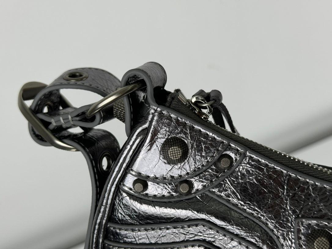 Balenciaga Le Cagole 26cm Silver Lambskin - Image 5