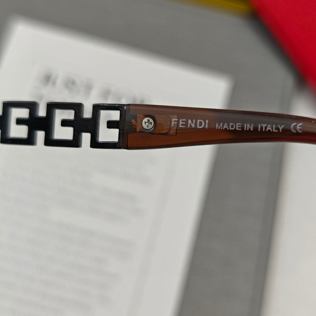 Fendi Acetate Fibre Turtle Shell Cat Eye Sunglasses - Image 7