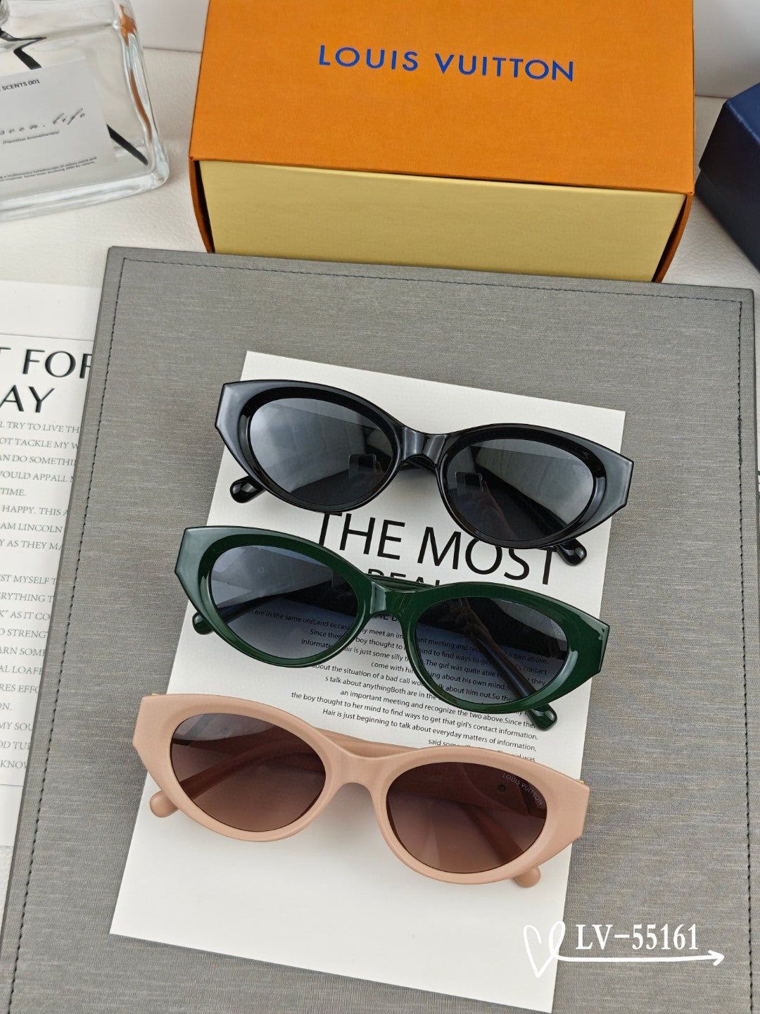 LV Black Oval Gold Stripe Sunglasses - Image 8