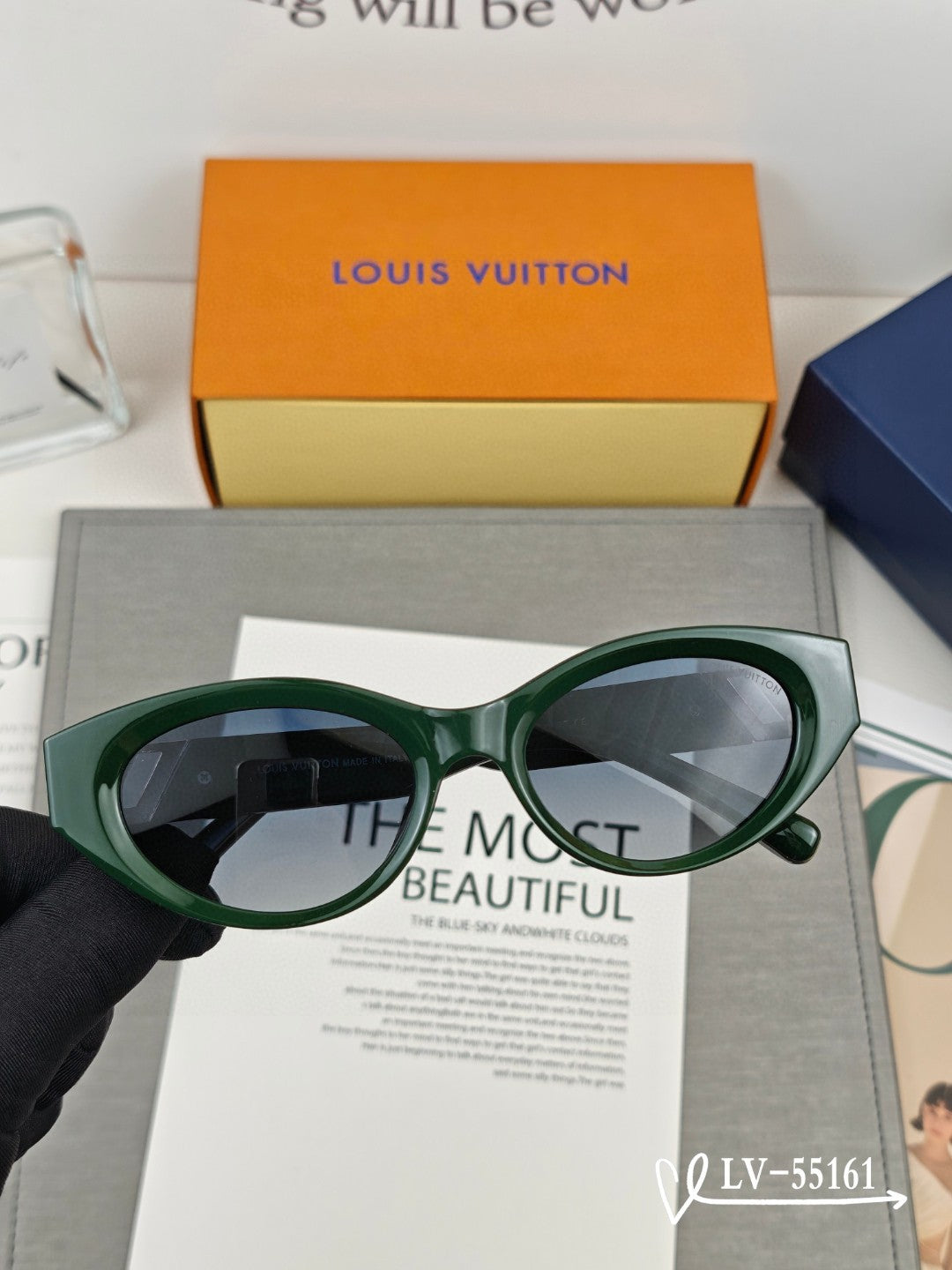 LV Black Oval Gold Stripe Sunglasses - Image 5