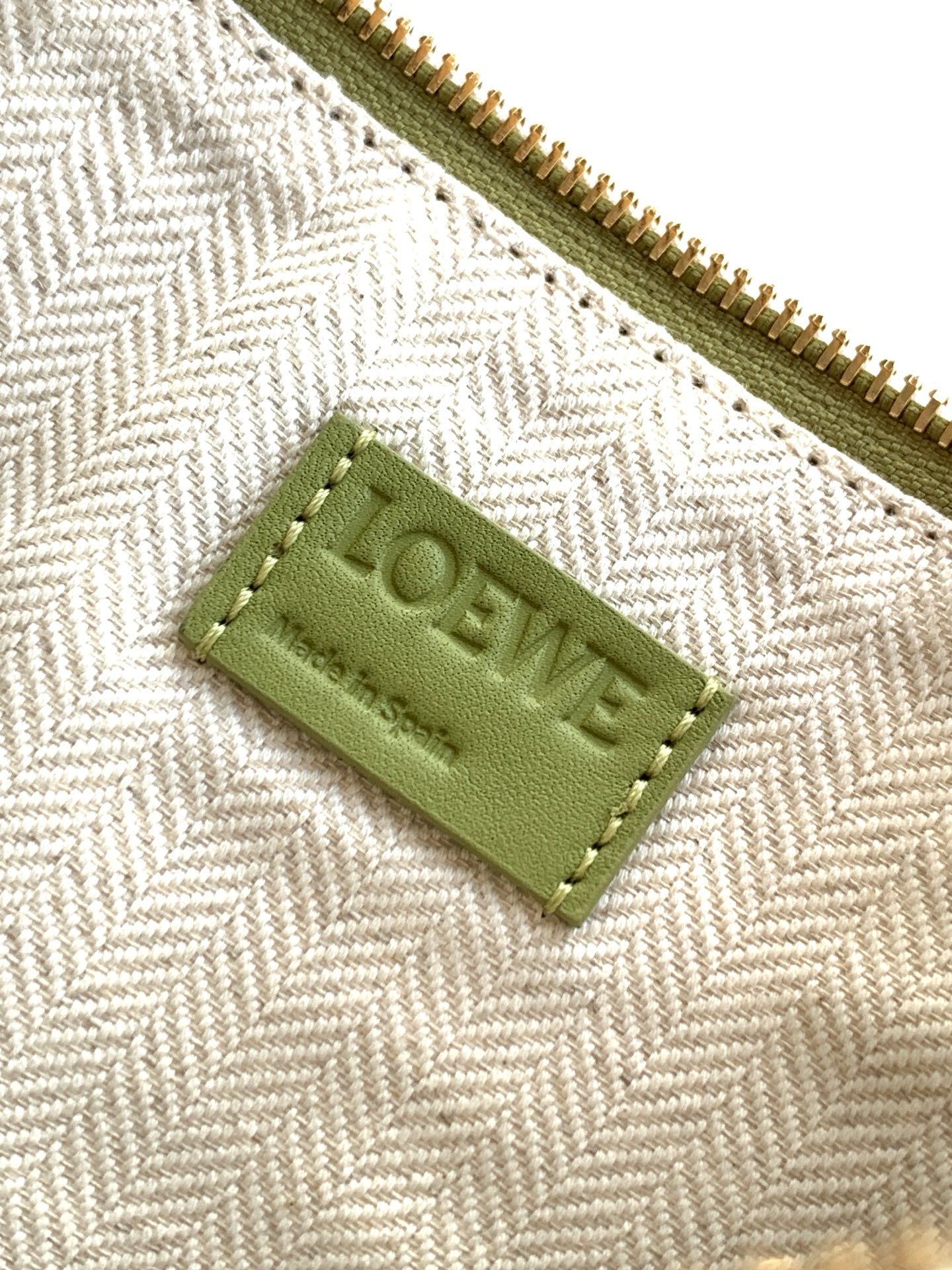 Loewe Mini Hammock Hobo Olive Calfskin 28cm - Image 6