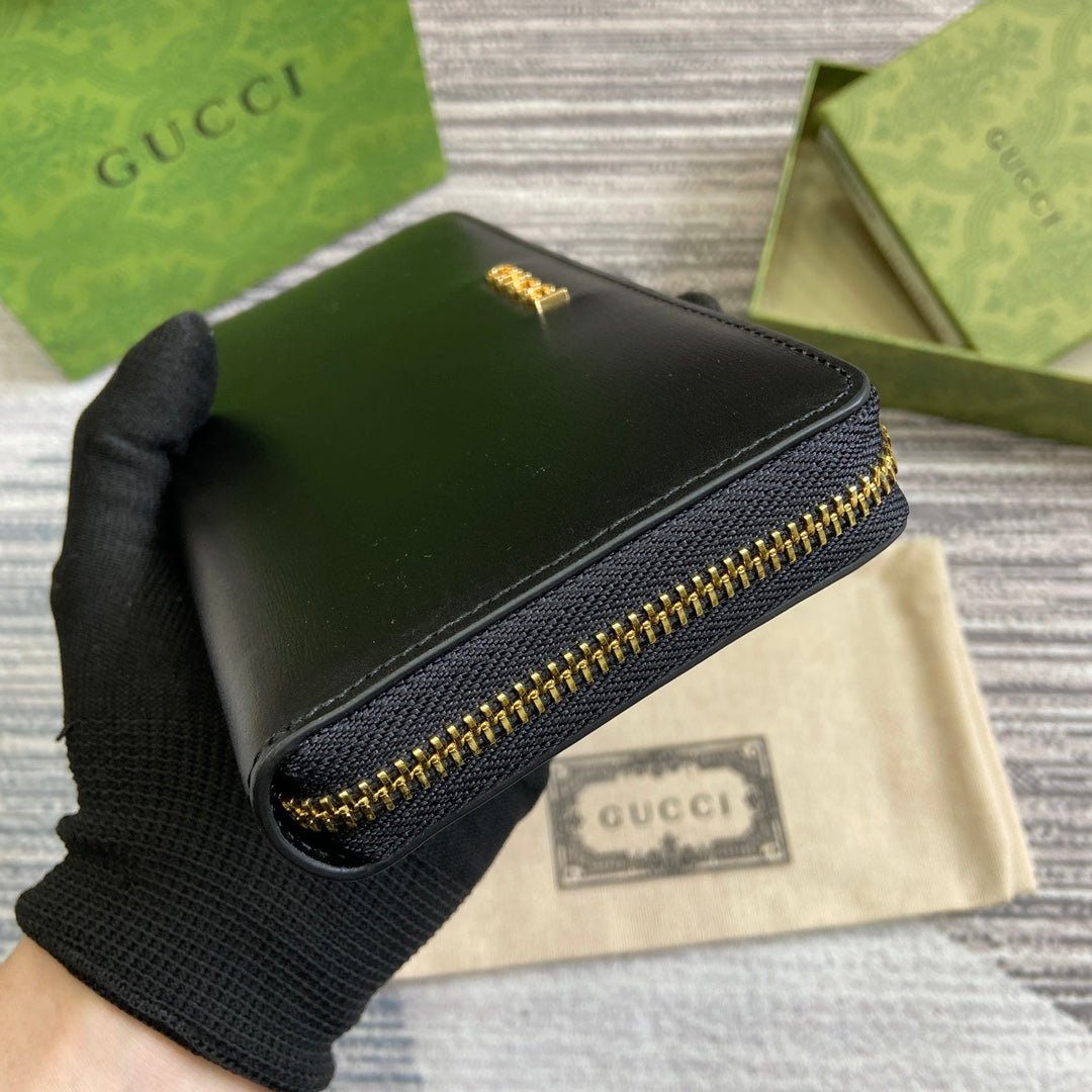 GUCCI Black Logo Zip Around Wallet - Image 3