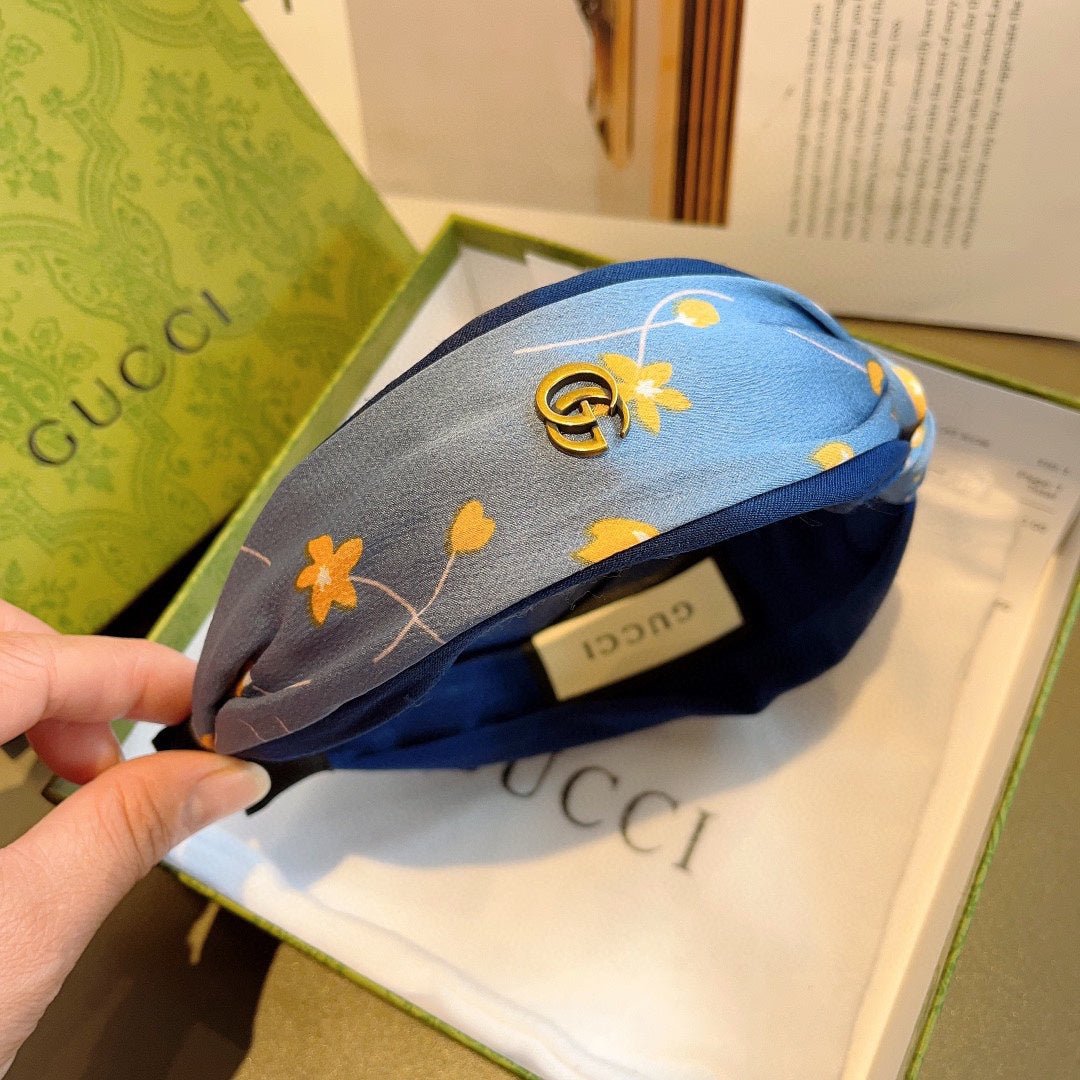 Alternative view of GUCCI HAIRBAND WITH FLOWER PRINT IN CORNFLOWER BLUE SILK 398862