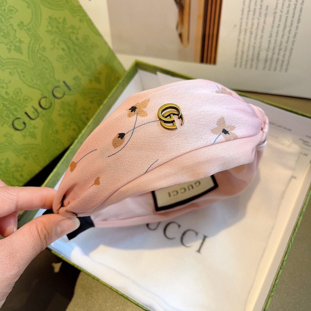Alternative view of GUCCI HAIRBAND WITH FLOWER PRINT IN BABY PINK SILK 398863