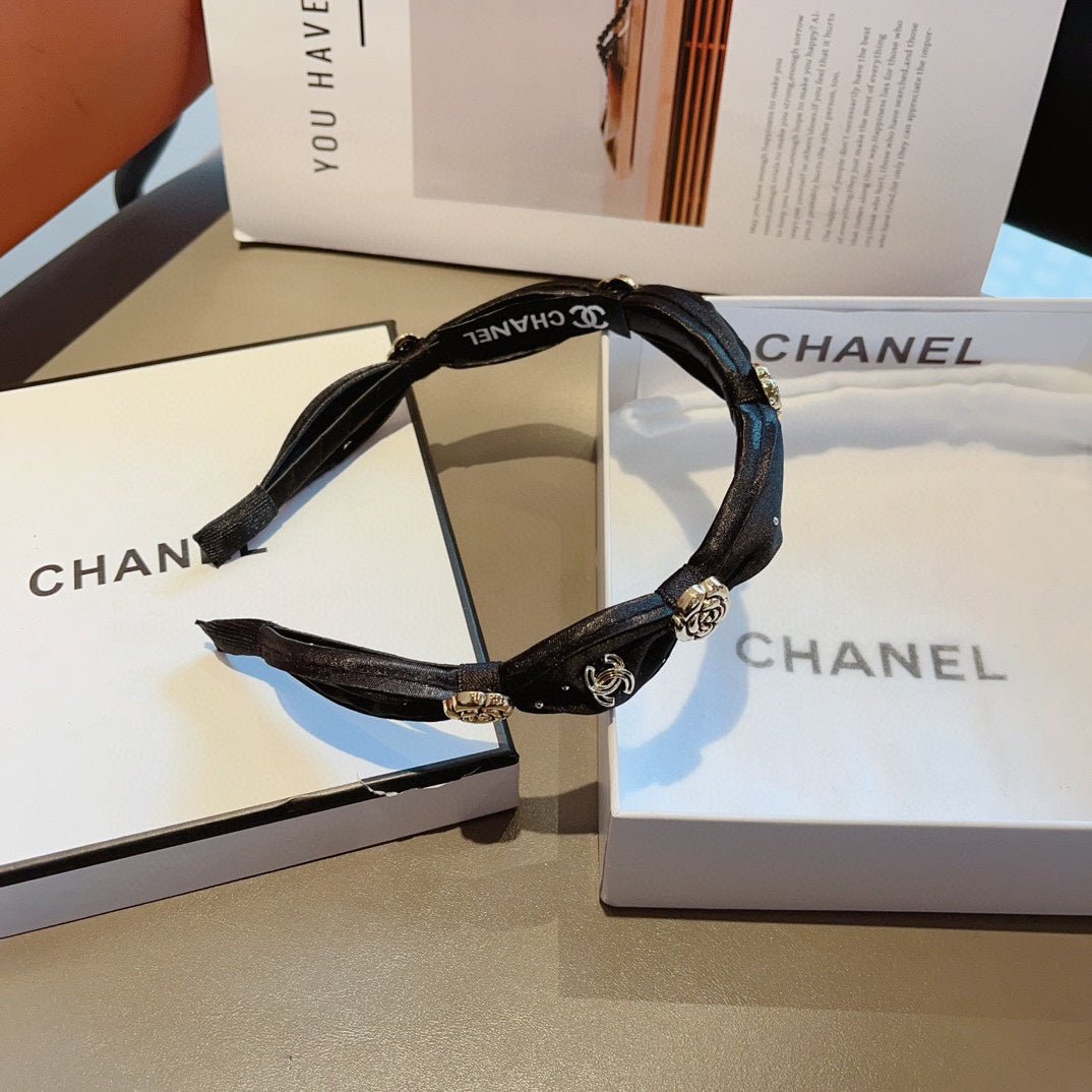 Alternative view of CHANEL BLACK SILK HAIRBAND 410837
