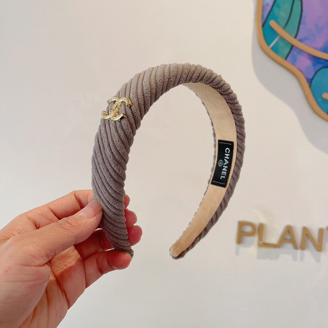Chanel Grey Corduroy Ribbed Gold CC Headband - Image 5