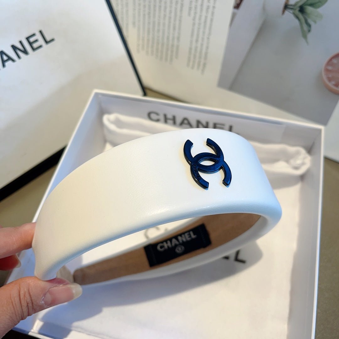 Chanel Patent Leather CC Padded Headband - Image 7