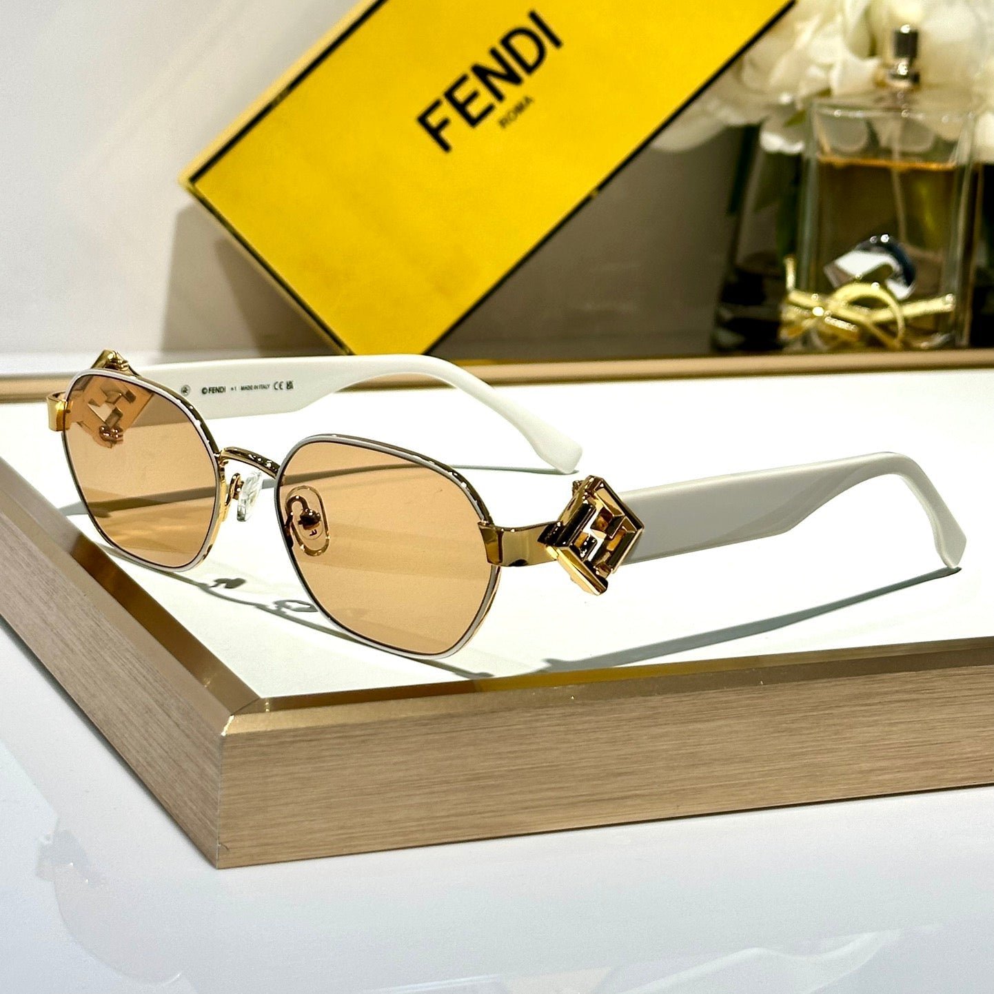 FENDI Metal Round Frame FF Sunglasses