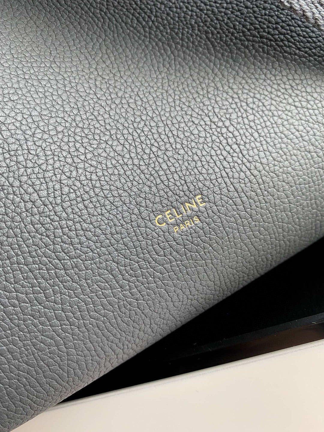 Celine Sangle Seau Bucket 24 Calfskin Bag - Image 7