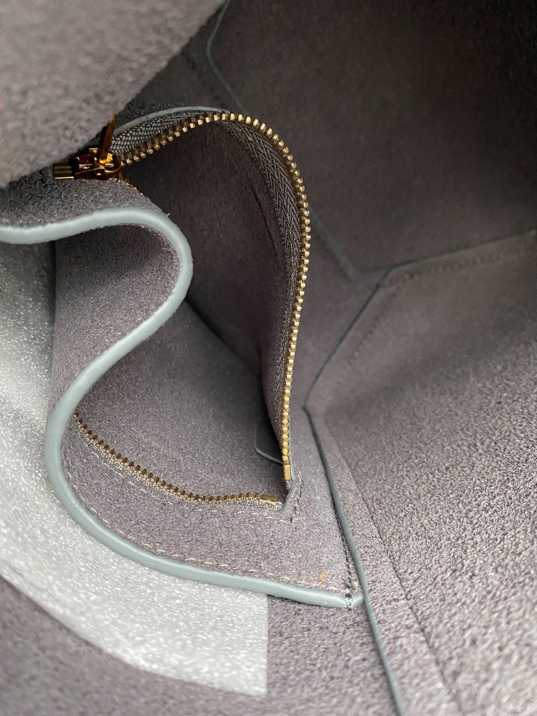 Celine Sangle Seau Bucket 24 Calfskin Bag - Image 8