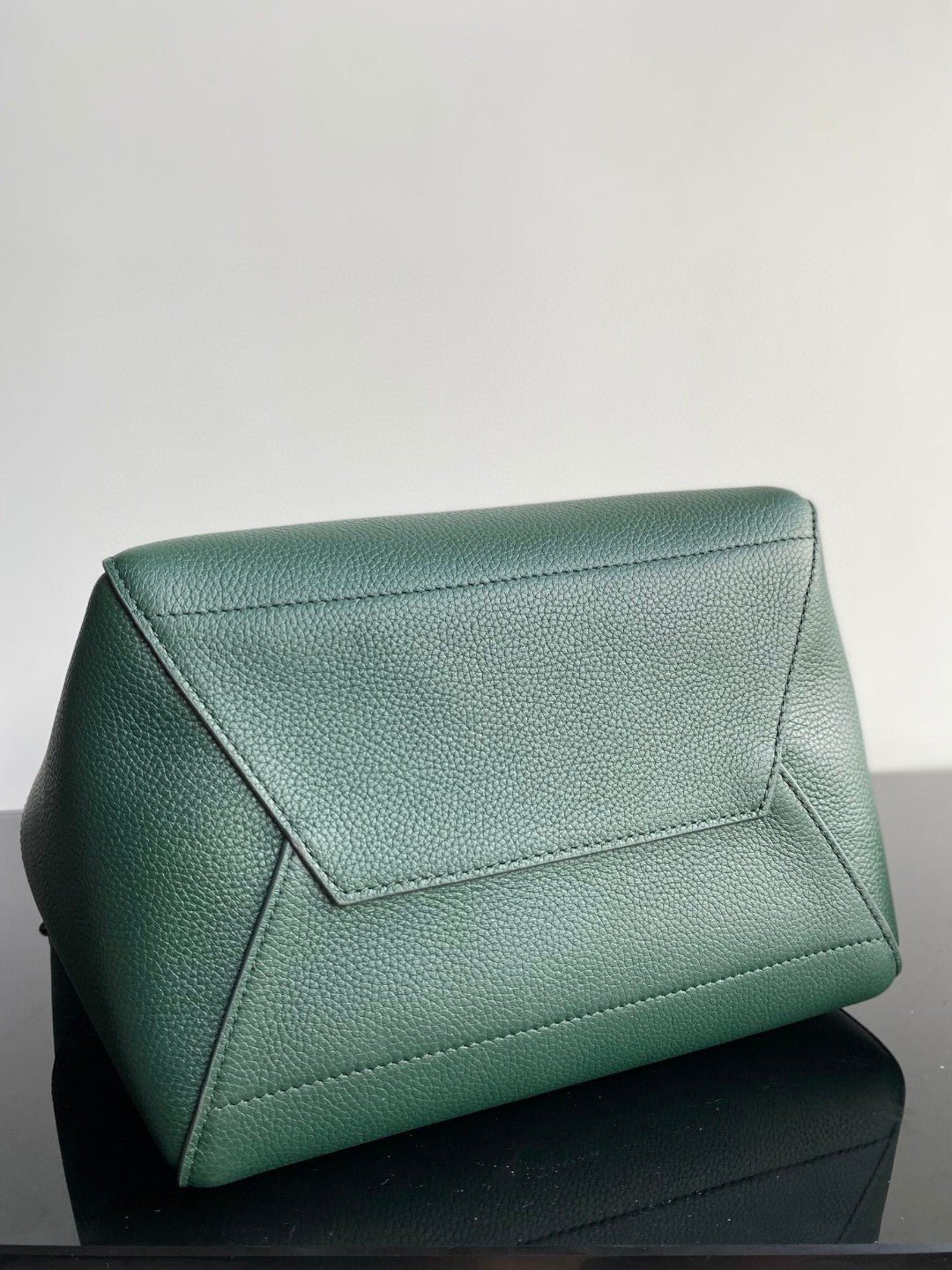Celine Sangle Seau Bucket 33 Calfskin Bag - Image 6