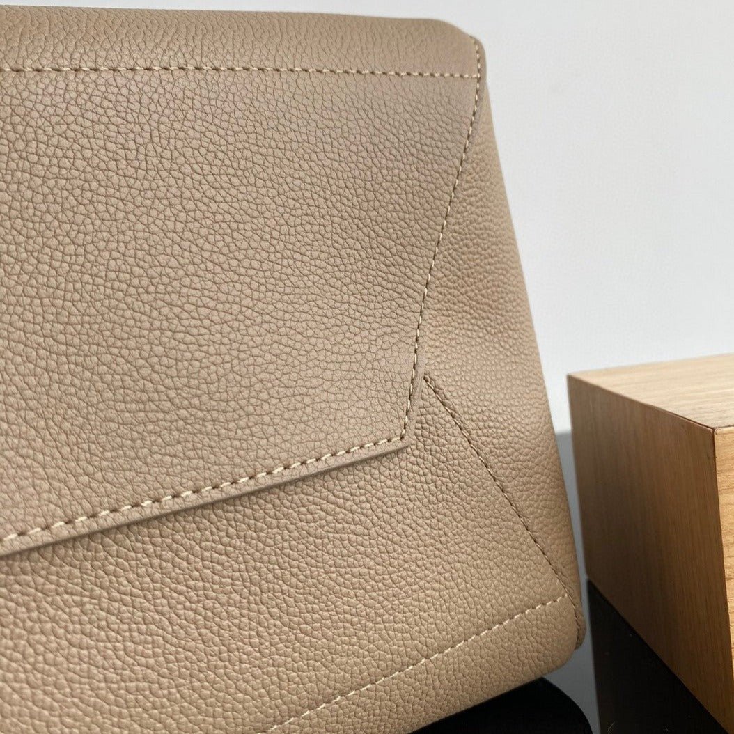 Celine Sangle Seau Bucket 33 Calfskin Bag - Image 7