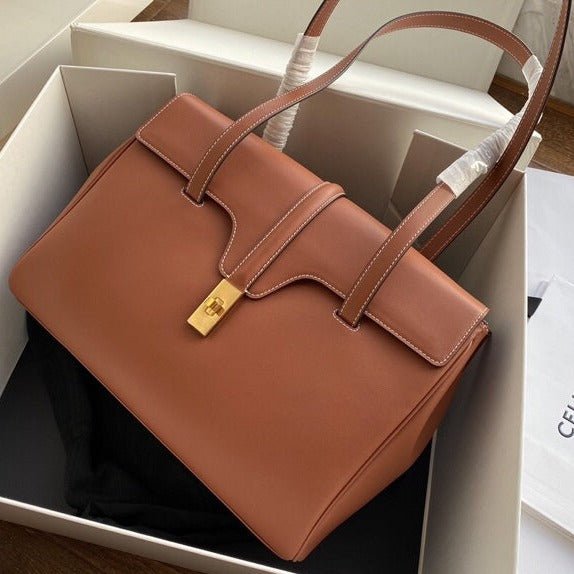 Celine Soft Bag 32 Calfskin Bag - Image 3