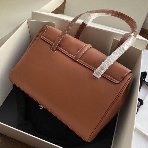 Celine Soft Bag 32 Calfskin Bag - Image 6