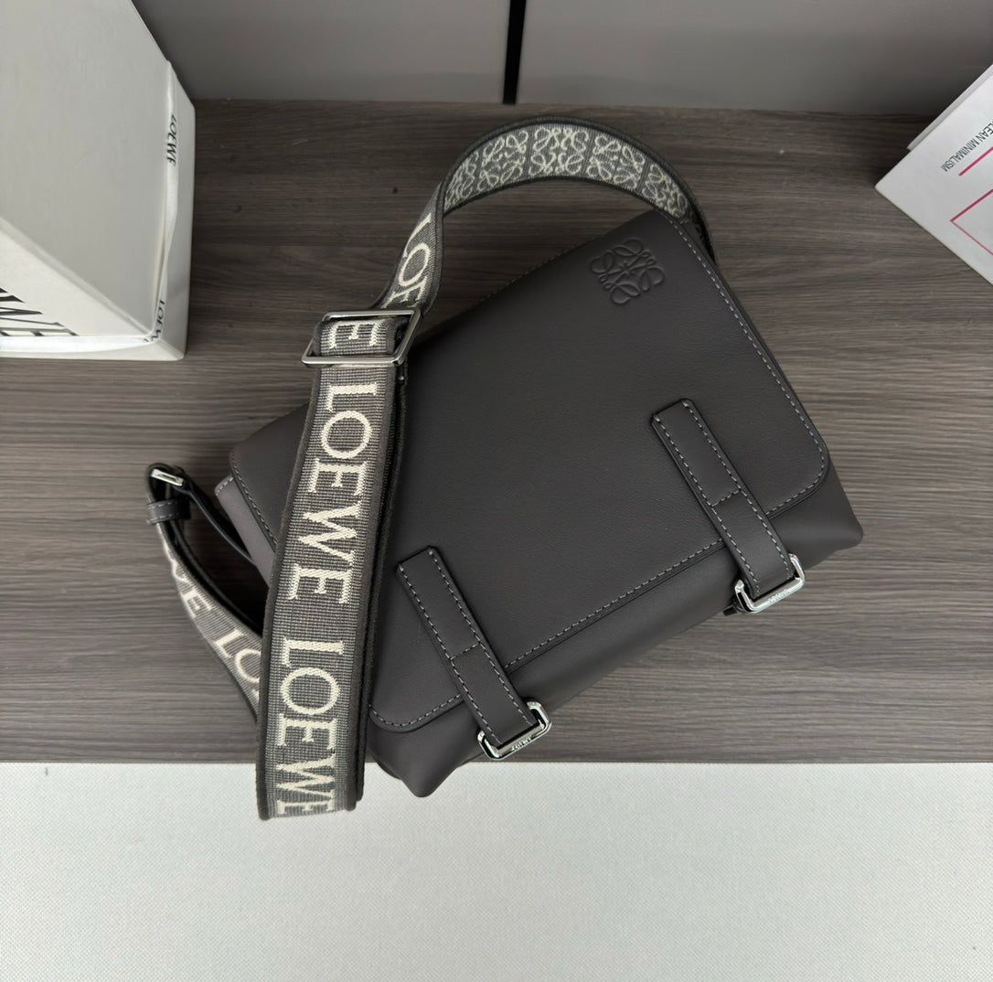 Loewe XS Military Messenger Bag 24.5 Charcoal Grey Cowhide - Image 5