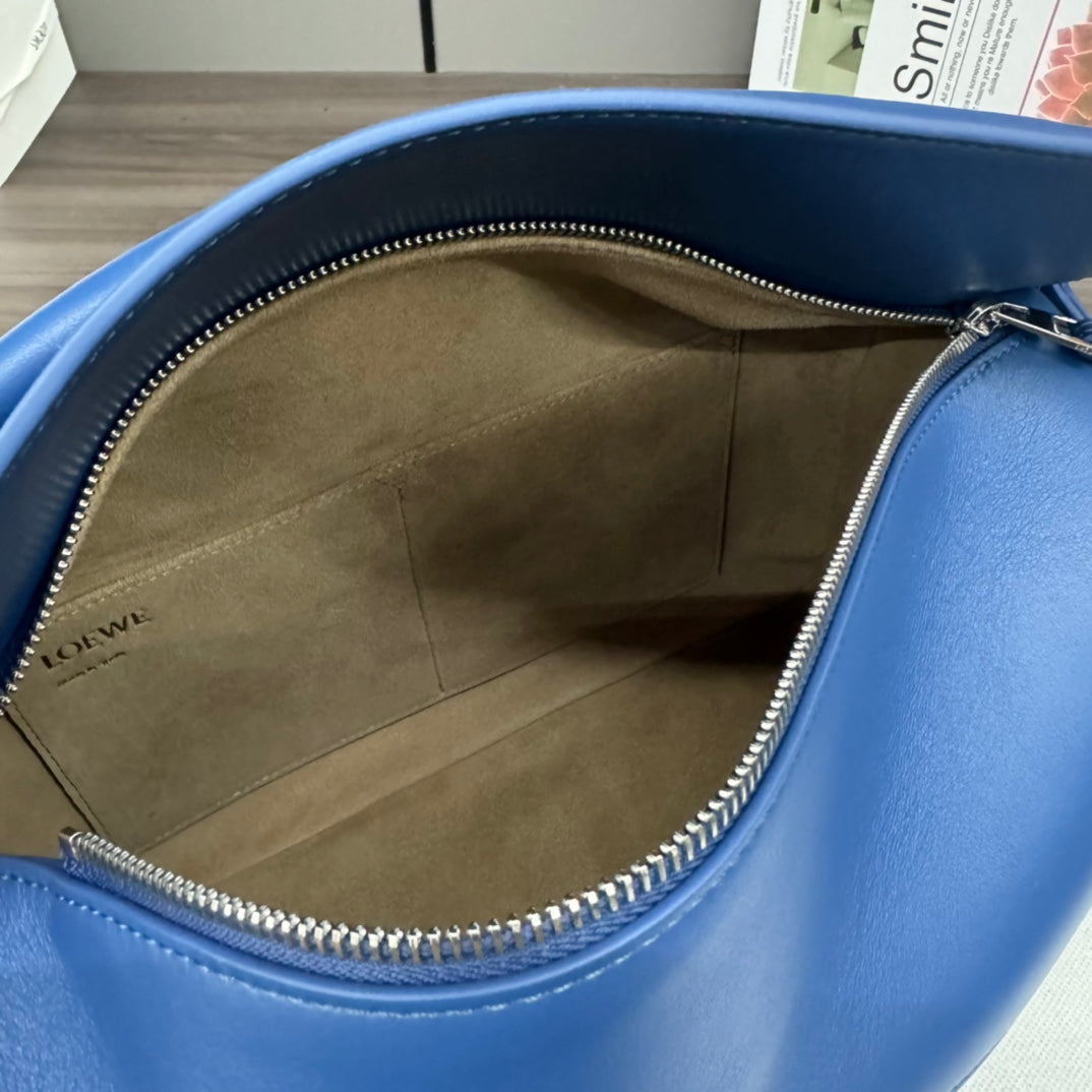 Loewe Puzzle Cobalt Blue Calfskin 33cm - Image 9