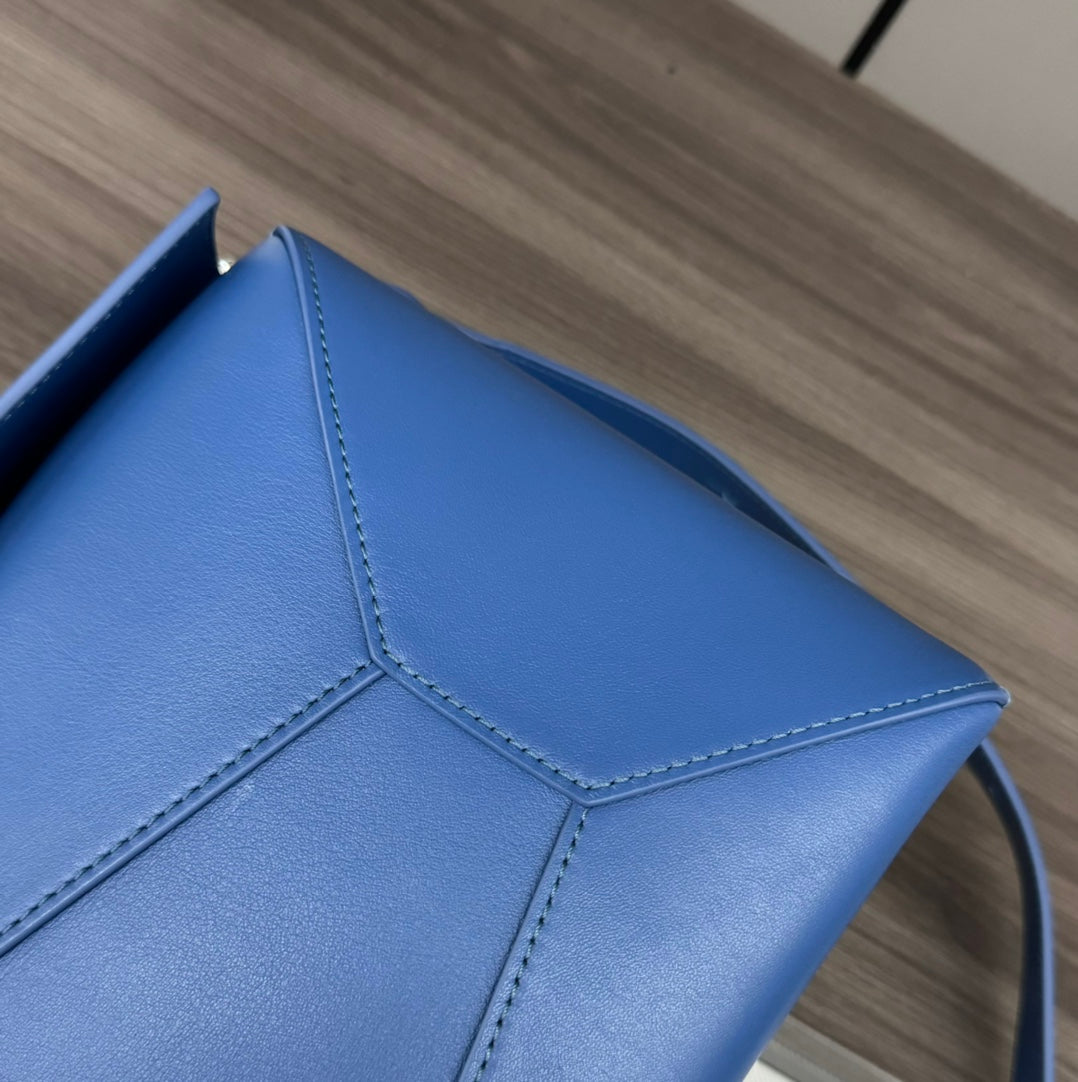 Loewe Puzzle Cobalt Blue Calfskin 33cm - Image 4
