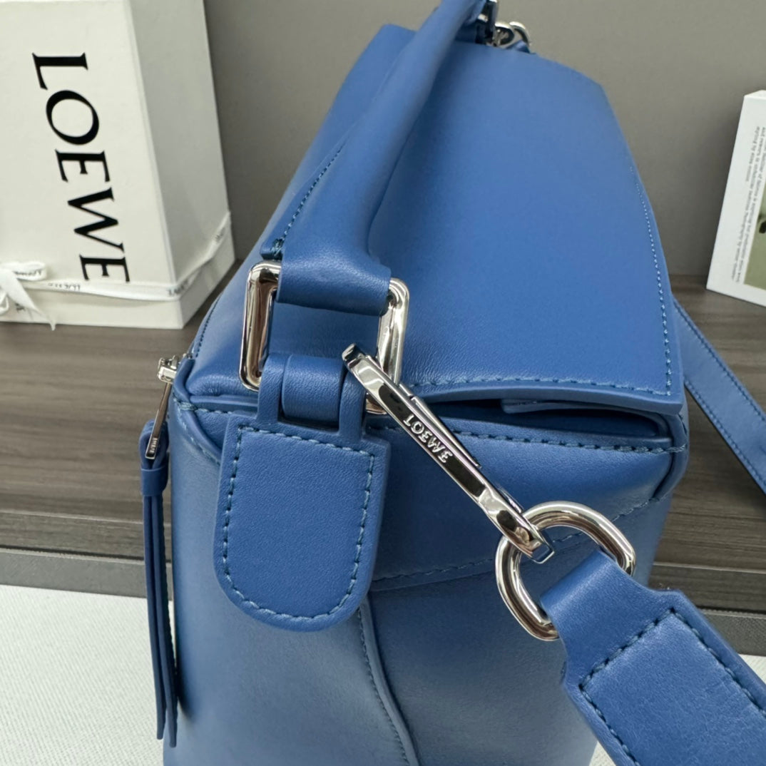 Loewe Puzzle Cobalt Blue Calfskin 33cm - Image 5