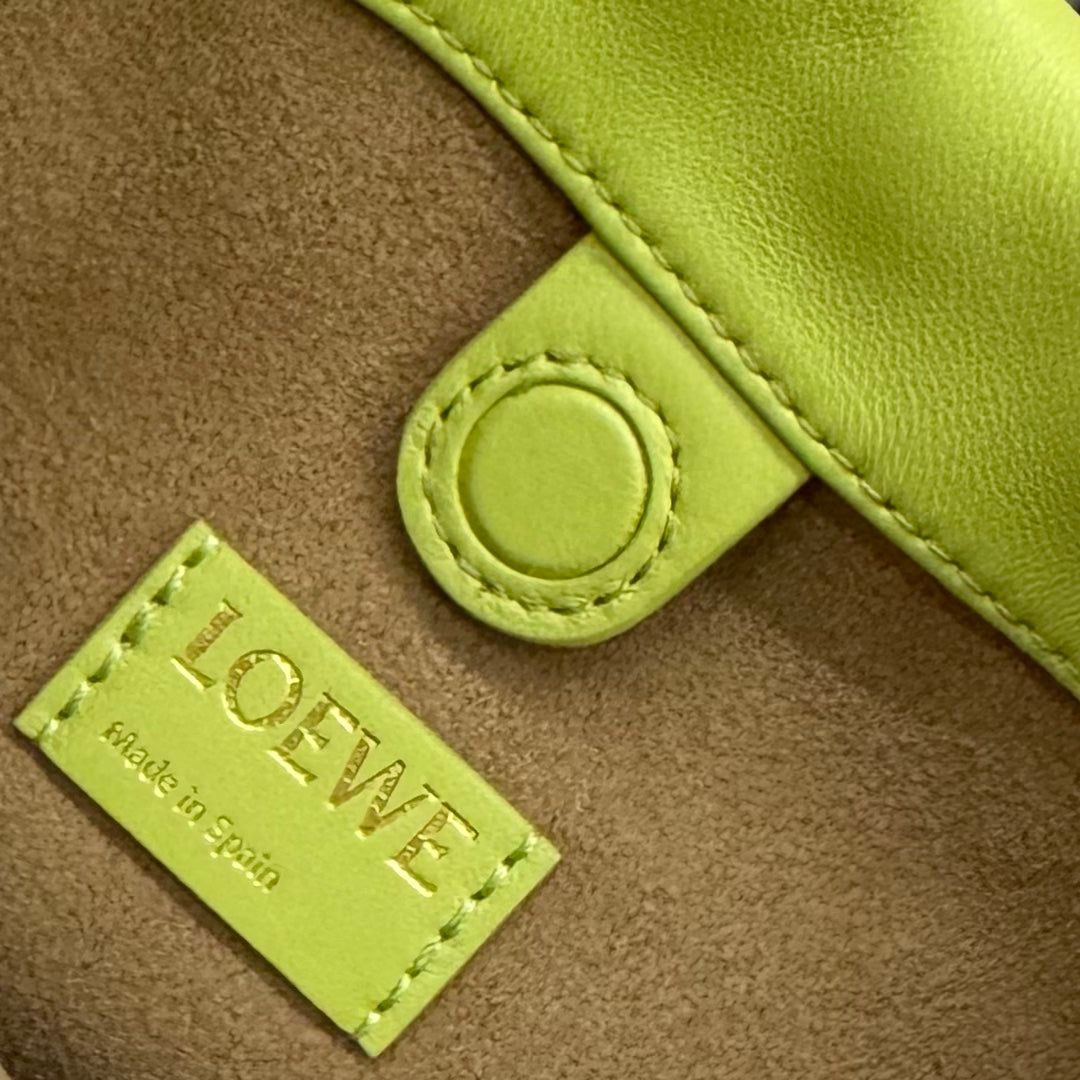 Loewe Flamenco Purse 23 Lime Lambskin Ghw - Image 3