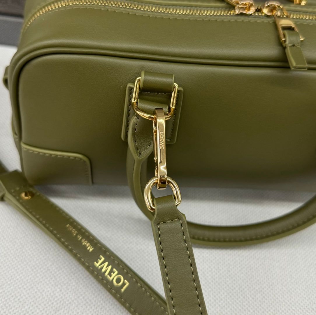 AMAZONA 23 CROPPED BAG IN OLIVE GREEN SOFT GRAINED CALFSKIN - Image 6