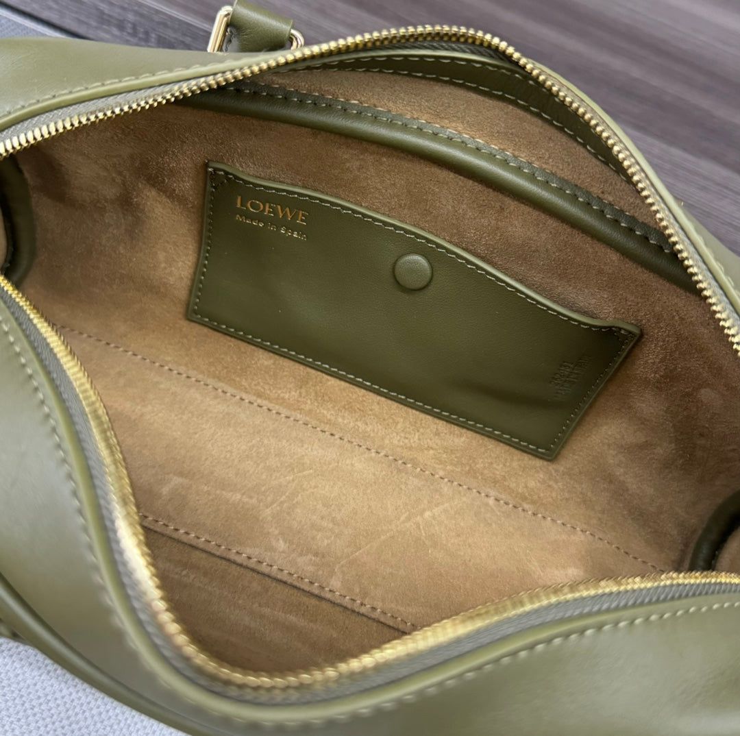 AMAZONA 23 CROPPED BAG IN OLIVE GREEN SOFT GRAINED CALFSKIN - Image 7