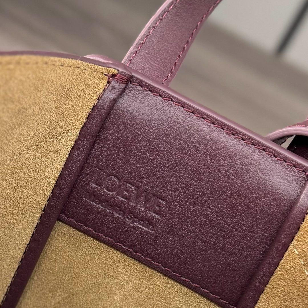 Loewe Hammock Slice Bag Reddish-Brown Shiny Calfskin - Image 7
