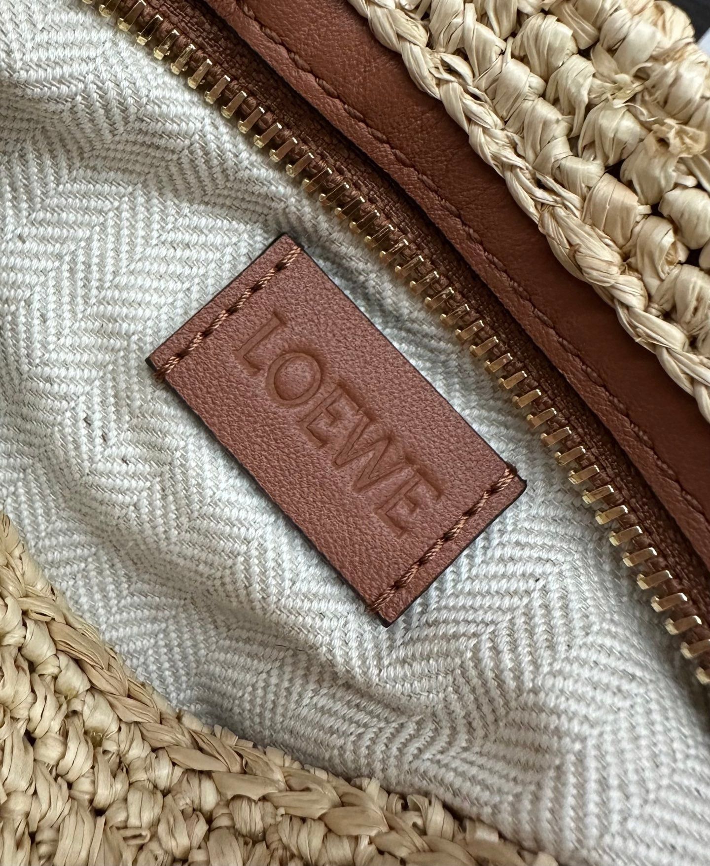 Loewe Slit Pochette Beige Raffia Brown Calfskin - Image 6