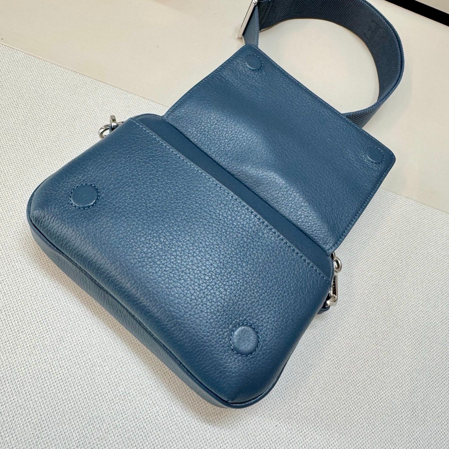 Loewe 2025 Small Pebble Messenger Bag Indigo Blue Grained Calfskin 274589 - Image 6