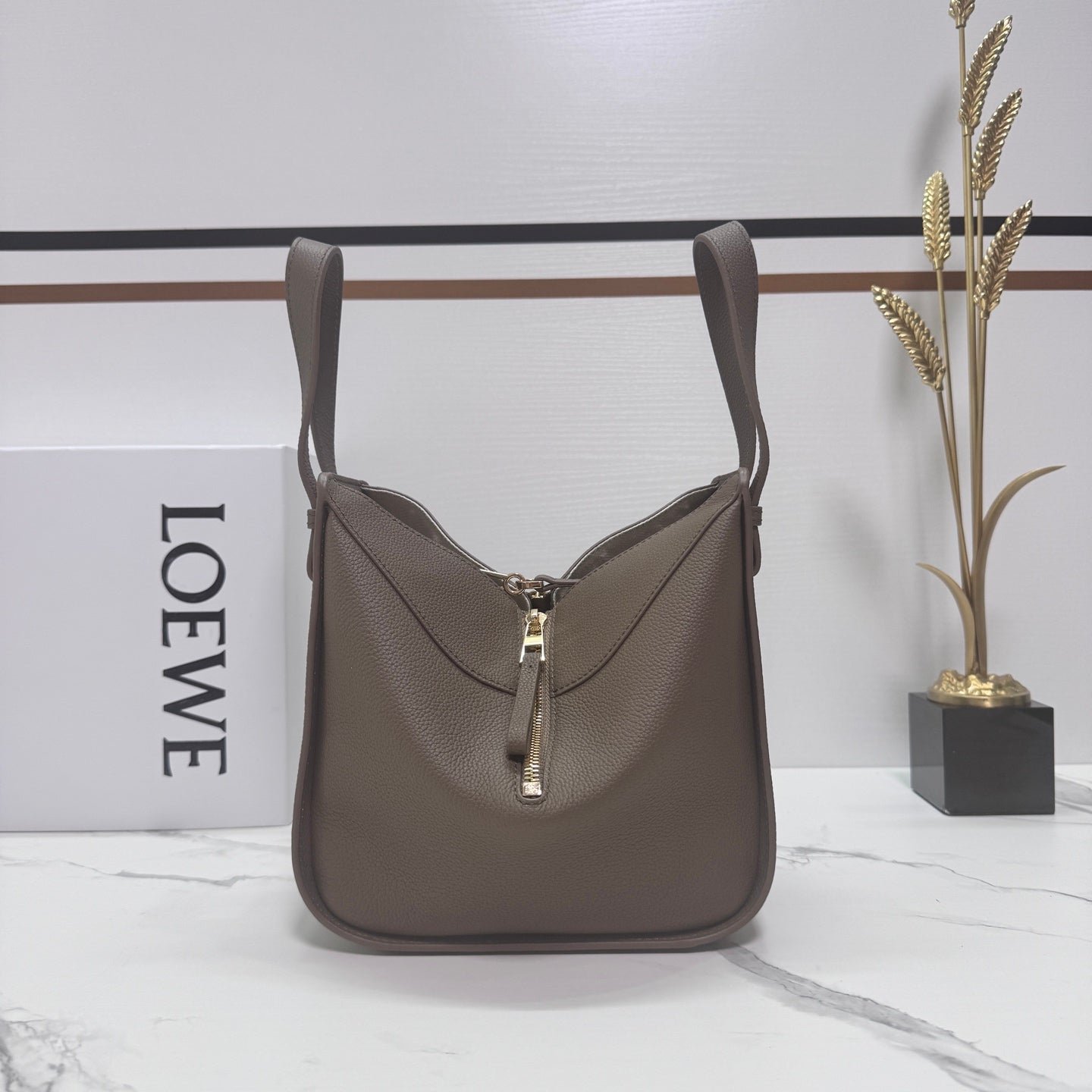 Alternative view of Loewe Hammock Compact 20 Taupe Grained Cowhide