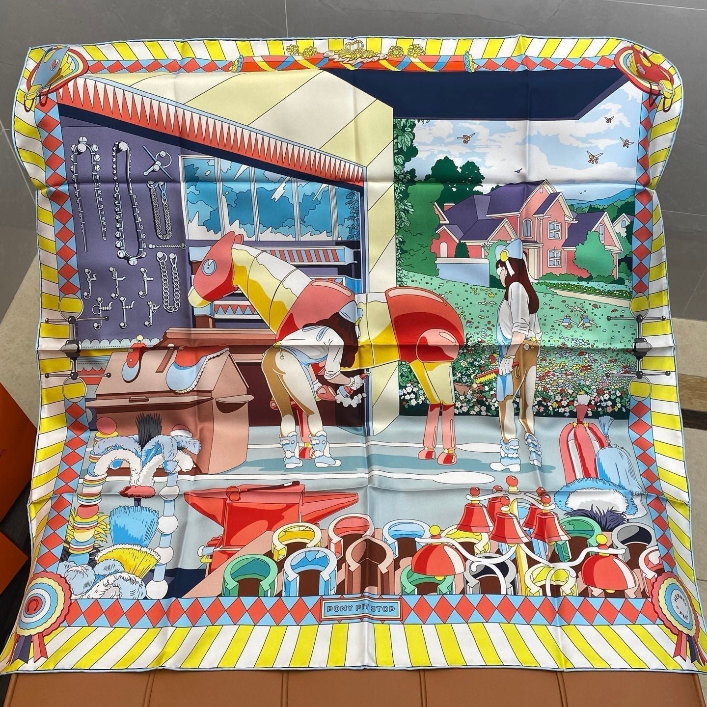 Alternative view of HERMES HERMES 25S SCARF 90 IN SILK 718487