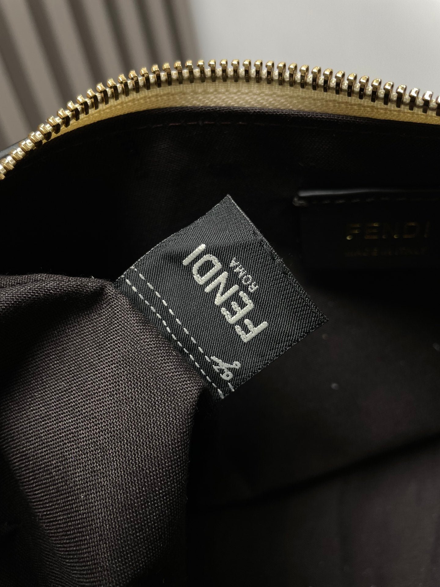Fendi Fendigraphy Medium White Lambskin - Image 5