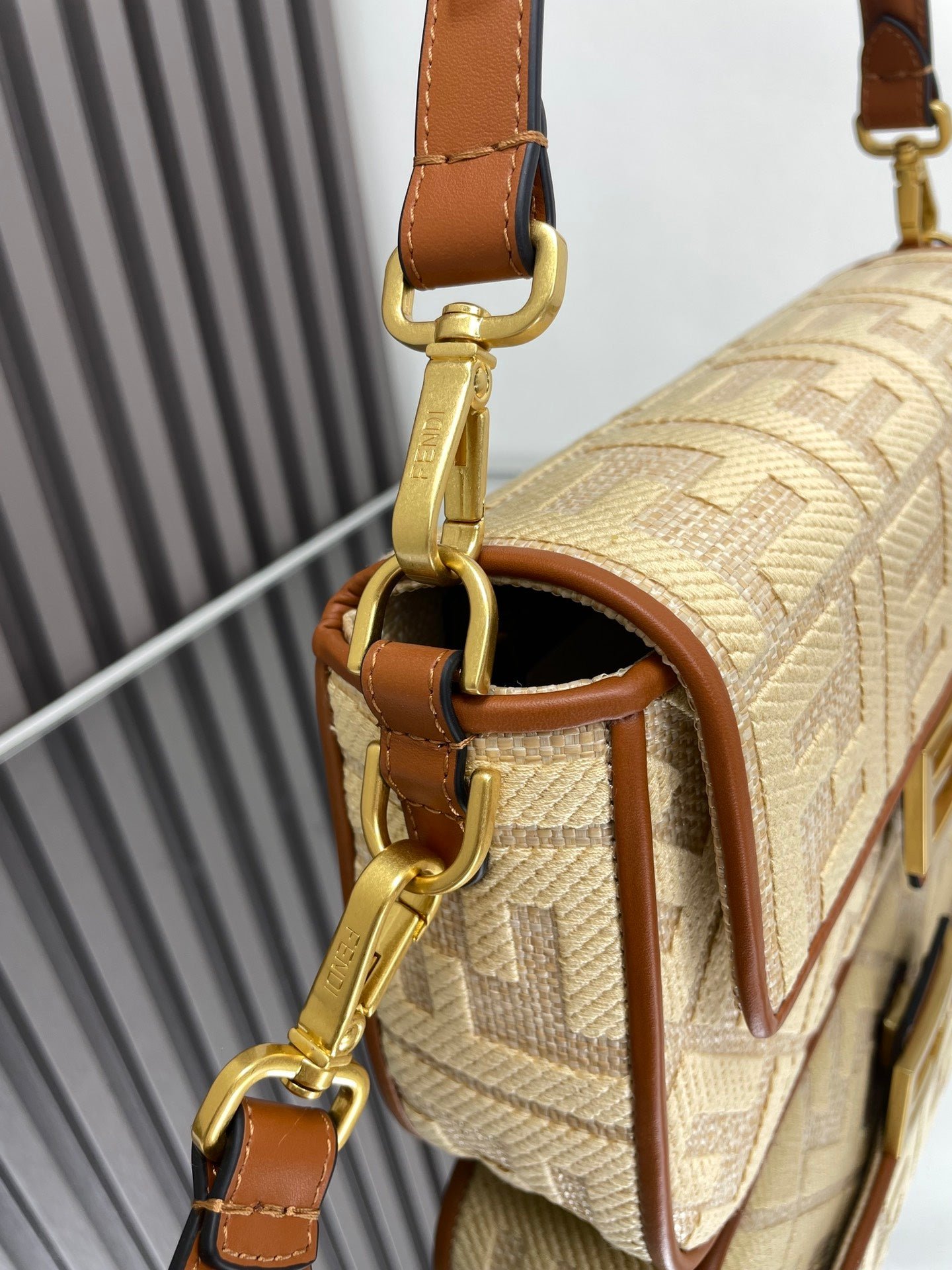 Fendi Baguette 27 Gold Tan Embroidery - Image 5