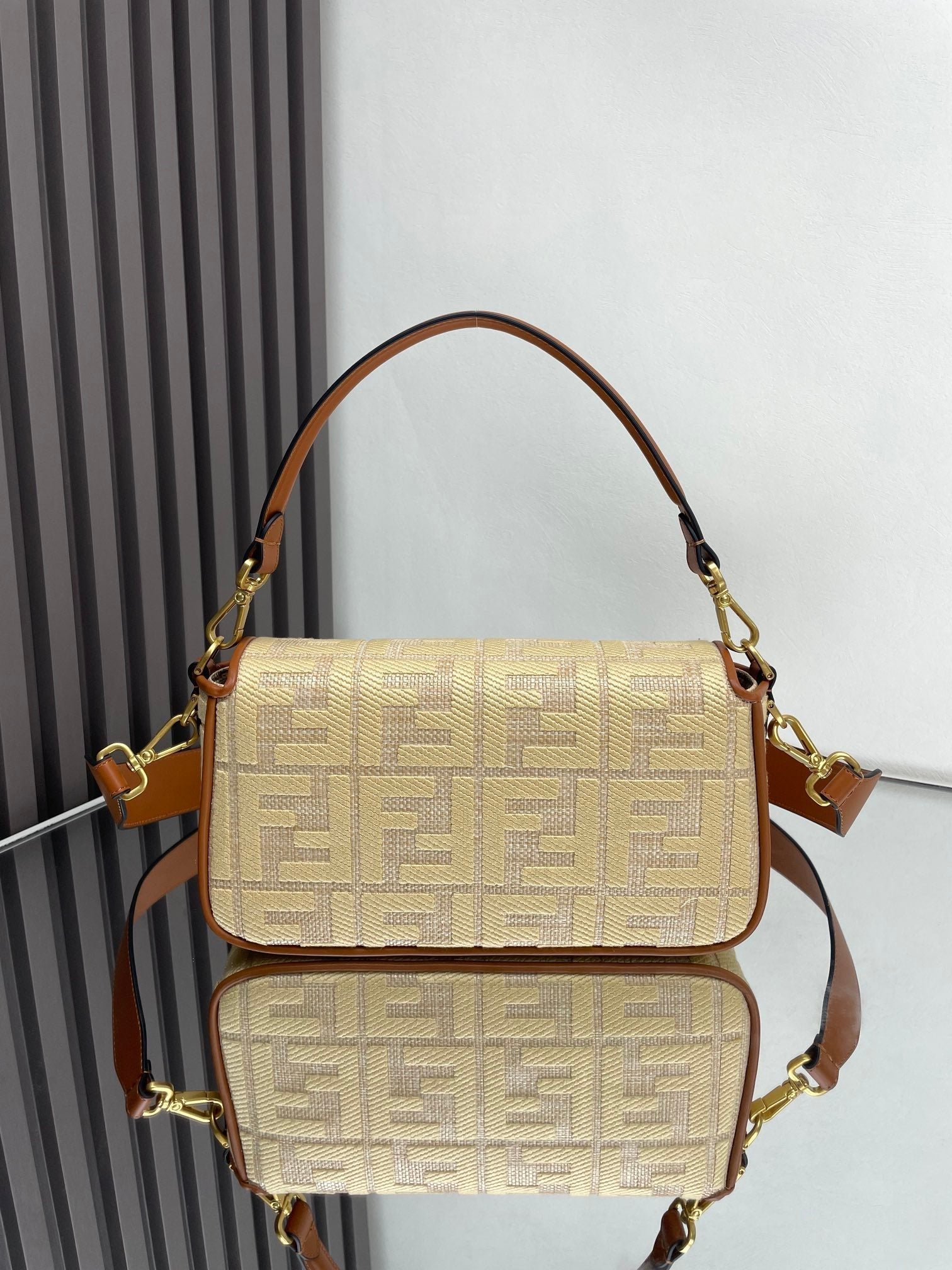 Fendi Baguette 27 Gold Tan Embroidery - Image 4