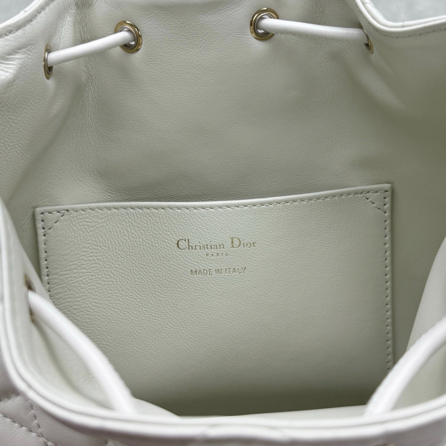 Dior Coconut Bucket Bag 25cm White Lambskin - Image 4