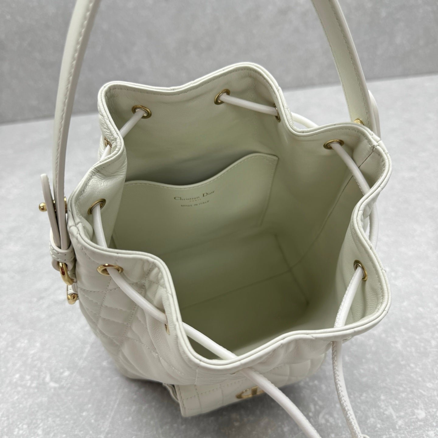 Dior Coconut Bucket Bag 25cm White Lambskin - Image 5