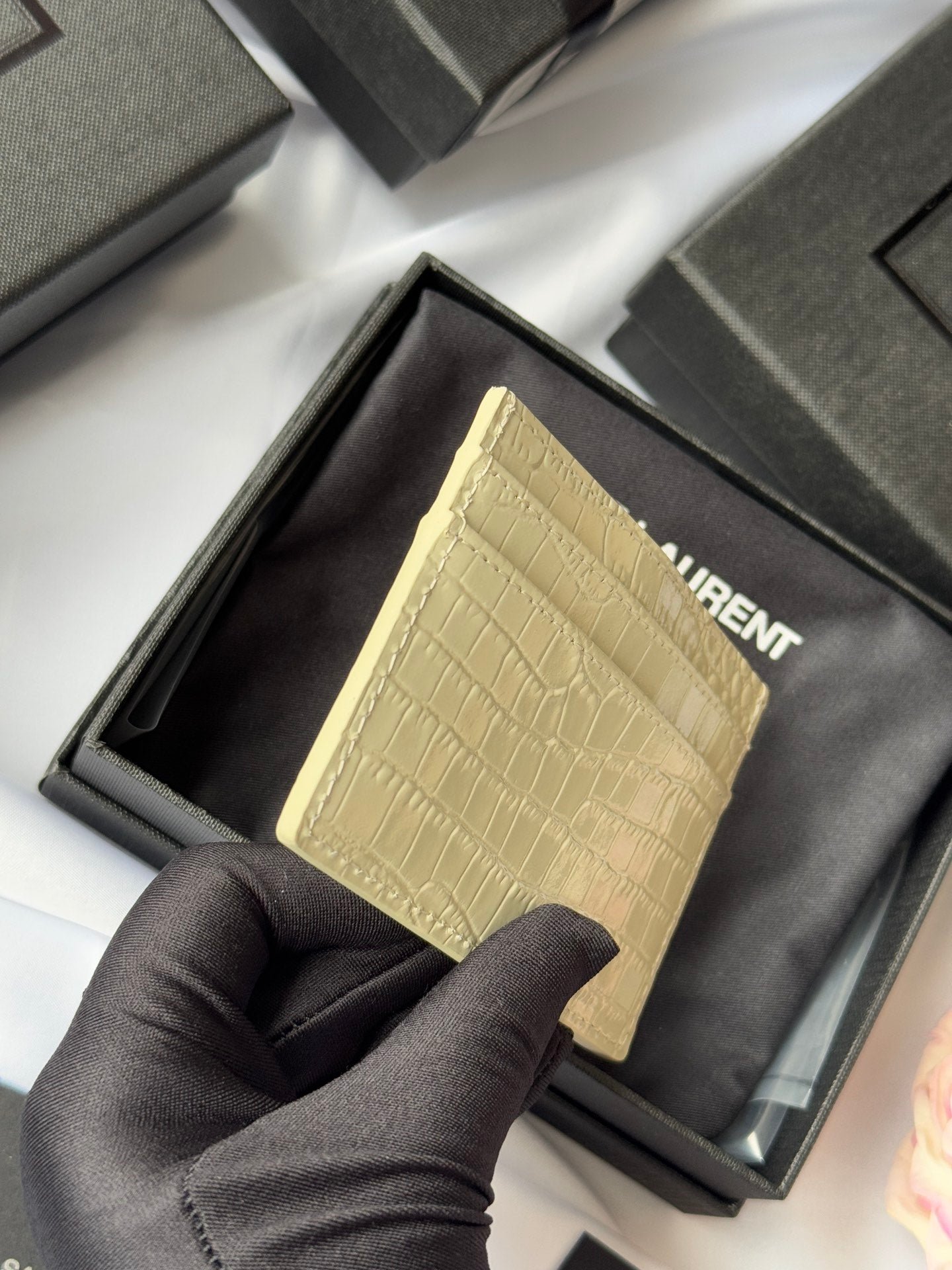 YSL Cream Croc-Embossed Leather Card Holder - Image 4