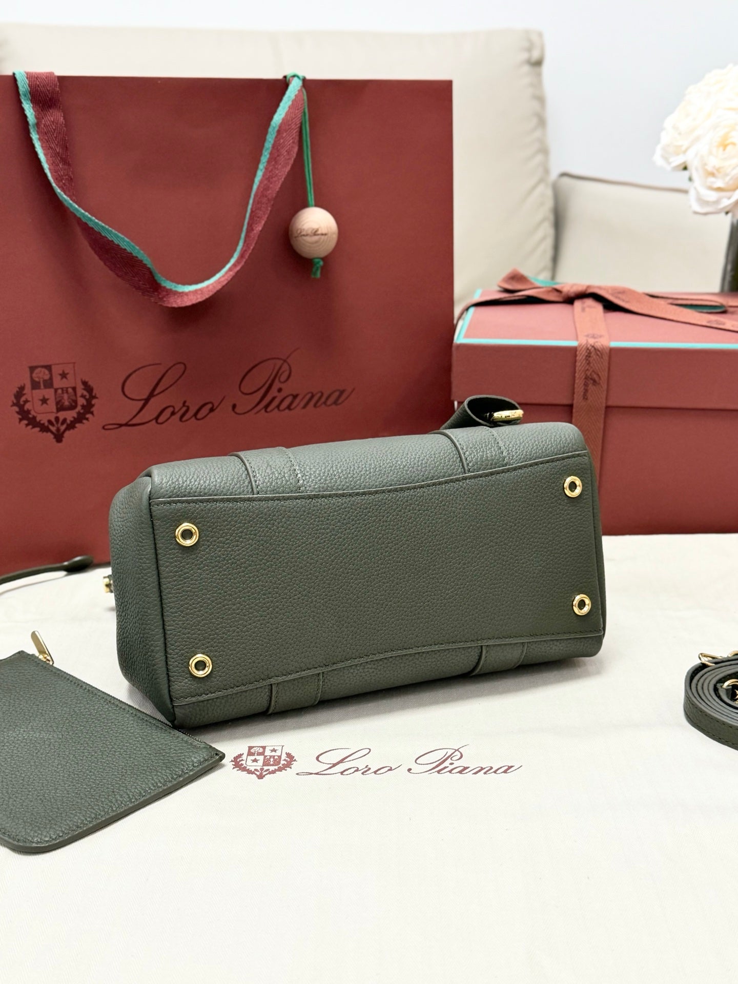 Loro Piana Sesia Olive Grain Tote - Image 3