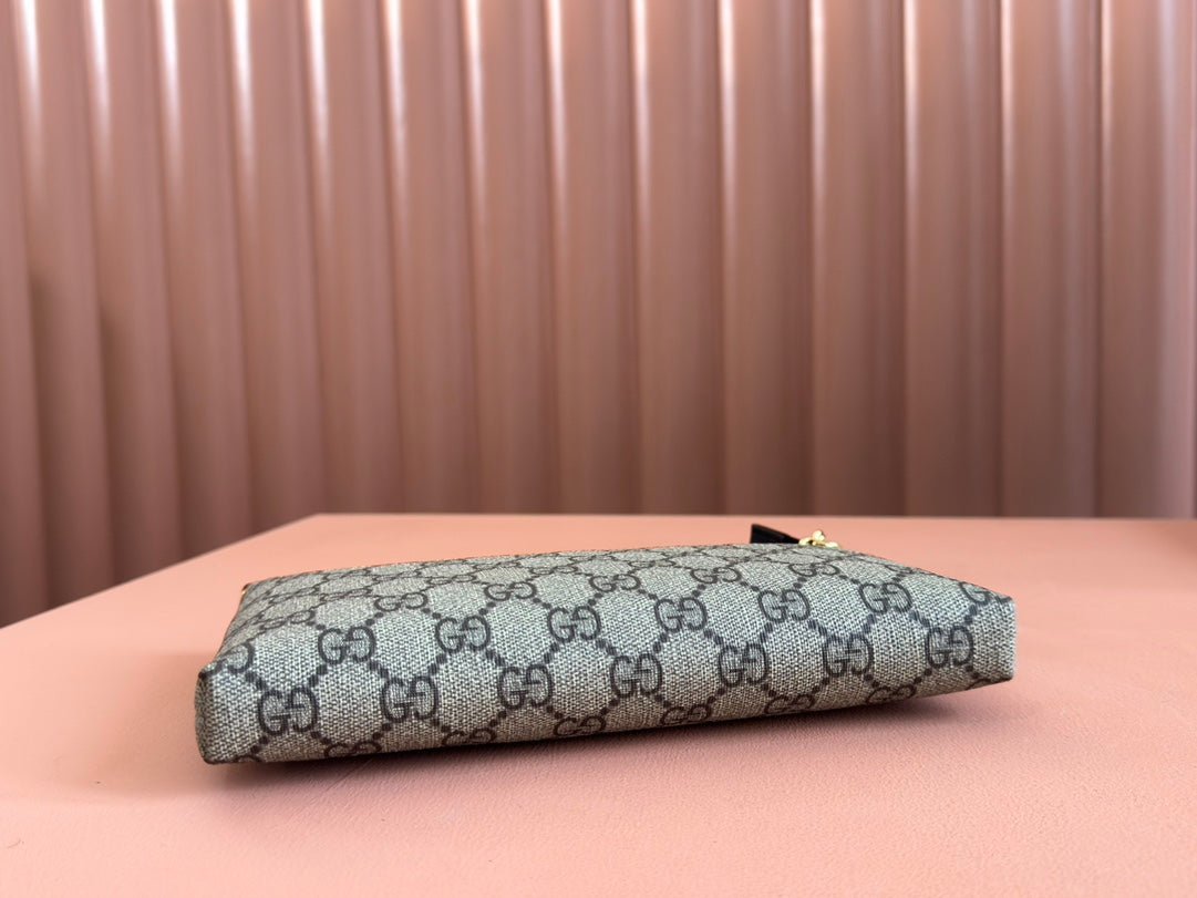 GUCCI GG Zip Chain Crossbody Bag - Image 5