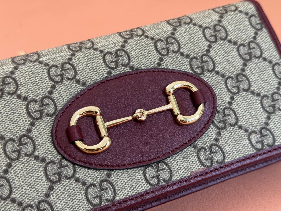 GUCCI Burgundy Horsebit Chain Wallet - Image 6